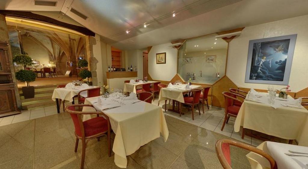 Logis Hotel De Paris Saint-Avold Exterior photo
