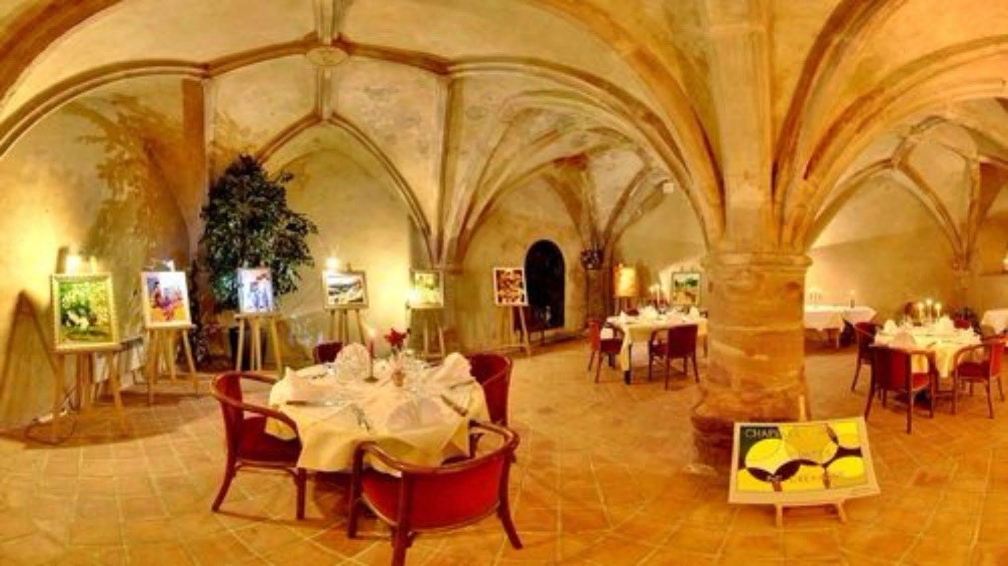 Logis Hotel De Paris Saint-Avold Exterior photo